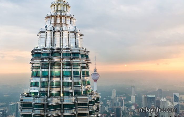 Cận cảnh đỉnh tháp Petronas