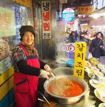 Top 5 chợ nổi tiếng nhất Seoul