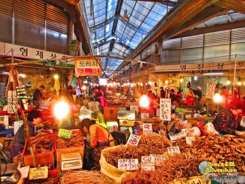 Chợ Gyeongdong ở Seoul, Hàn Quốc