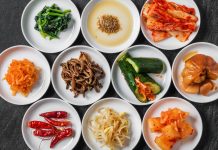 Những món ăn kèm theo các món ăn chính trong ẩm thực Hàn Quốc