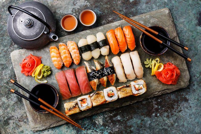 Sushi là món ăn đặc trưng cho đất nước Nhật Bản