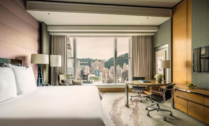 Khách sạn Four Seasons Hotel Hong Kong
