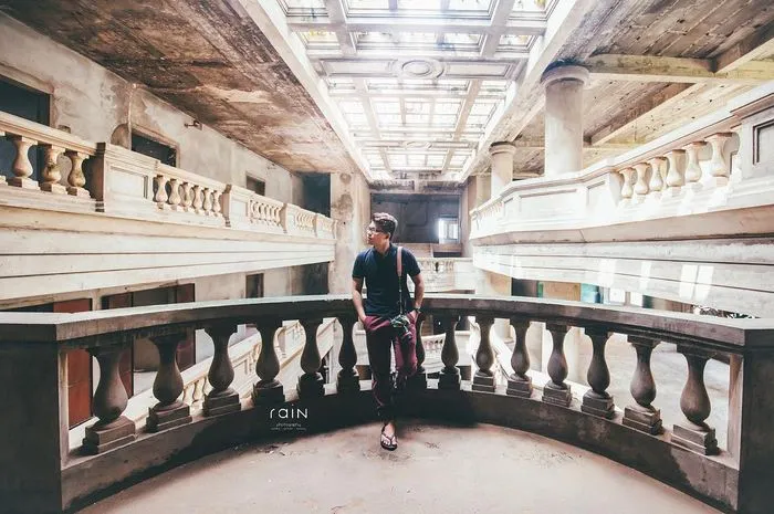 Biệt thự hoang Vũng Tàu tại dốc Con Rồng, điểm đến thu hút các tín đồ chụp ảnh nghệ thuật.