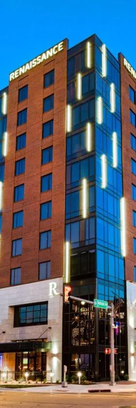 Khách Sạn Trần Bình Trọng Quận 5: Đánh Giá Chi Tiết Top 10 Địa Điểm Lưu Trú Tốt Nhất Tại Trung Tâm Thương Mại