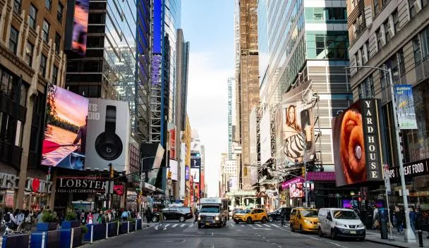 Khách Sạn Trần Bình Trọng Quận 5: Đánh Giá Chi Tiết Top 10 Địa Điểm Lưu Trú Tốt Nhất Tại Trung Tâm Thương Mại 6 Khách Sạn Trần Bình Trọng Quận 5: Đánh Giá Chi Tiết Top 10 Địa Điểm Lưu Trú Tốt Nhất Tại Trung Tâm Thương Mại