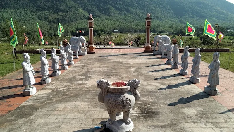 Đàn tế Trời Đất nổi tiếng là nơi vua Tây Sơn cúng tế trước khi xuất binh khởi nghĩa