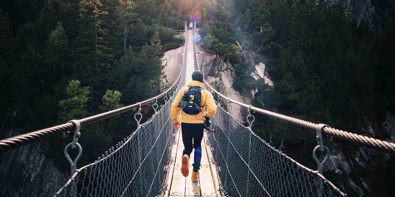 Thách thức của du lịch tự túc là gì khi phải tự quản lý mọi khía cạnh của chuyến đi