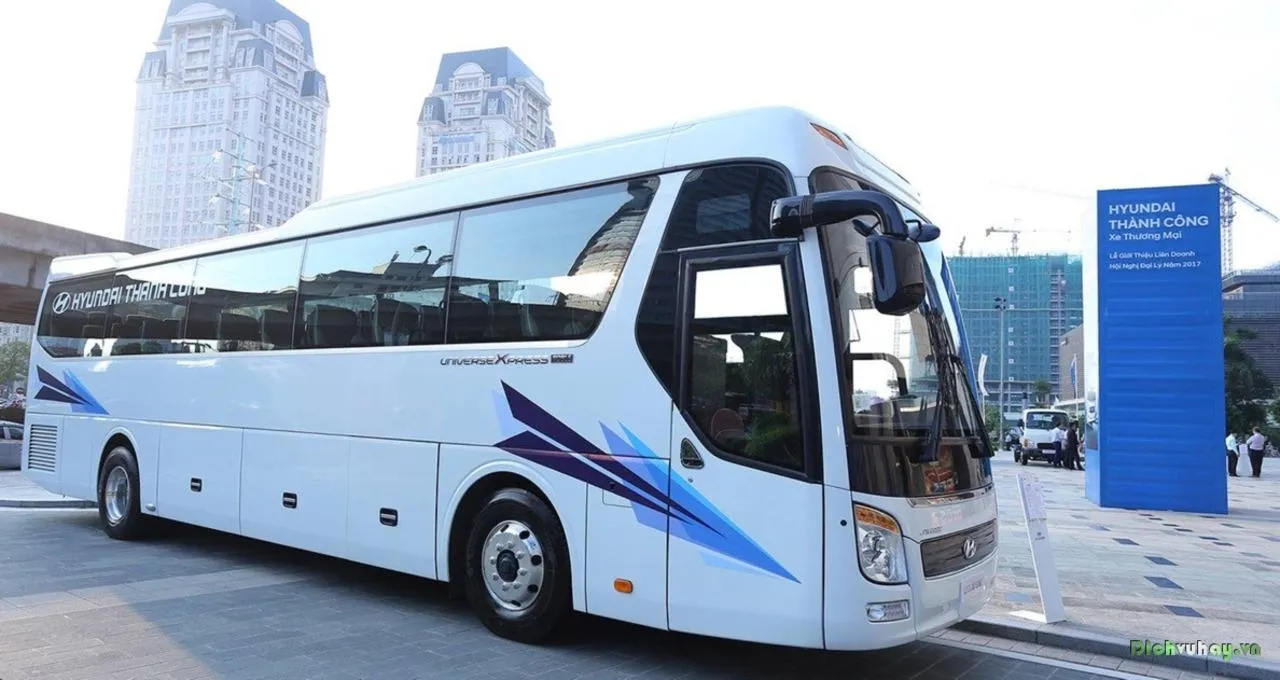 Toàn cảnh xe khách giường nằm cao cấp chuyên tuyến vé xe khách Sài Gòn Hà Nội
