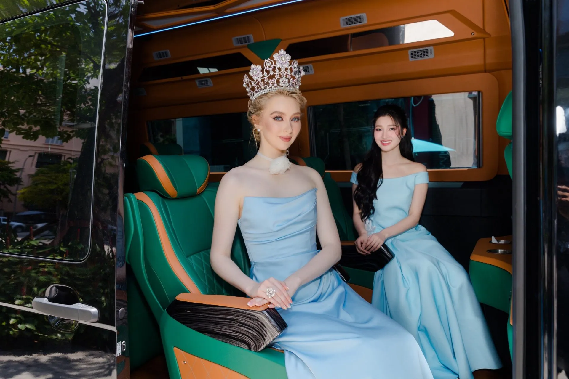 Combo du lịch tiện lợi tại Vie Limo