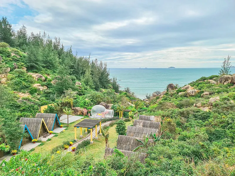 Khu dã ngoại Trung Lương với tầm nhìn hướng thẳng ra biển khơi mênh mông