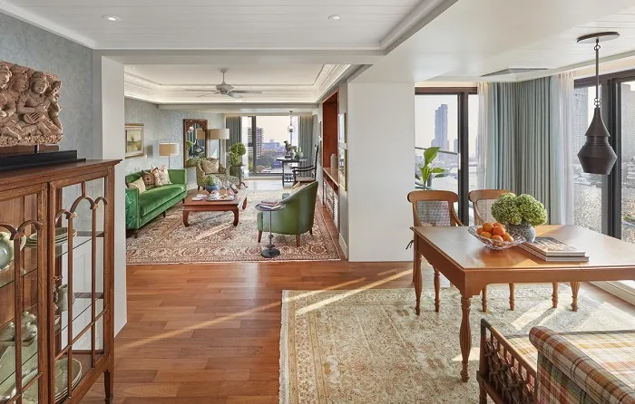 Khu vực phòng họp tiện nghi bên trong Executive Suite dành cho khách doanh nhân