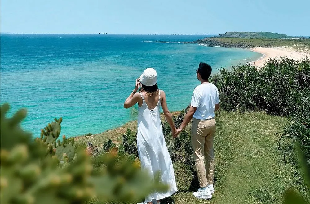 Thời điểm lý tưởng nhất để du lịch Phú Yên tự túc là mùa khô nắng đẹp