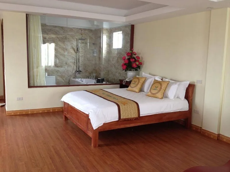 Khách sạn Nét Việt Sóc Trăng đạt chuẩn 3 sao và có phòng tắm rộng rãi