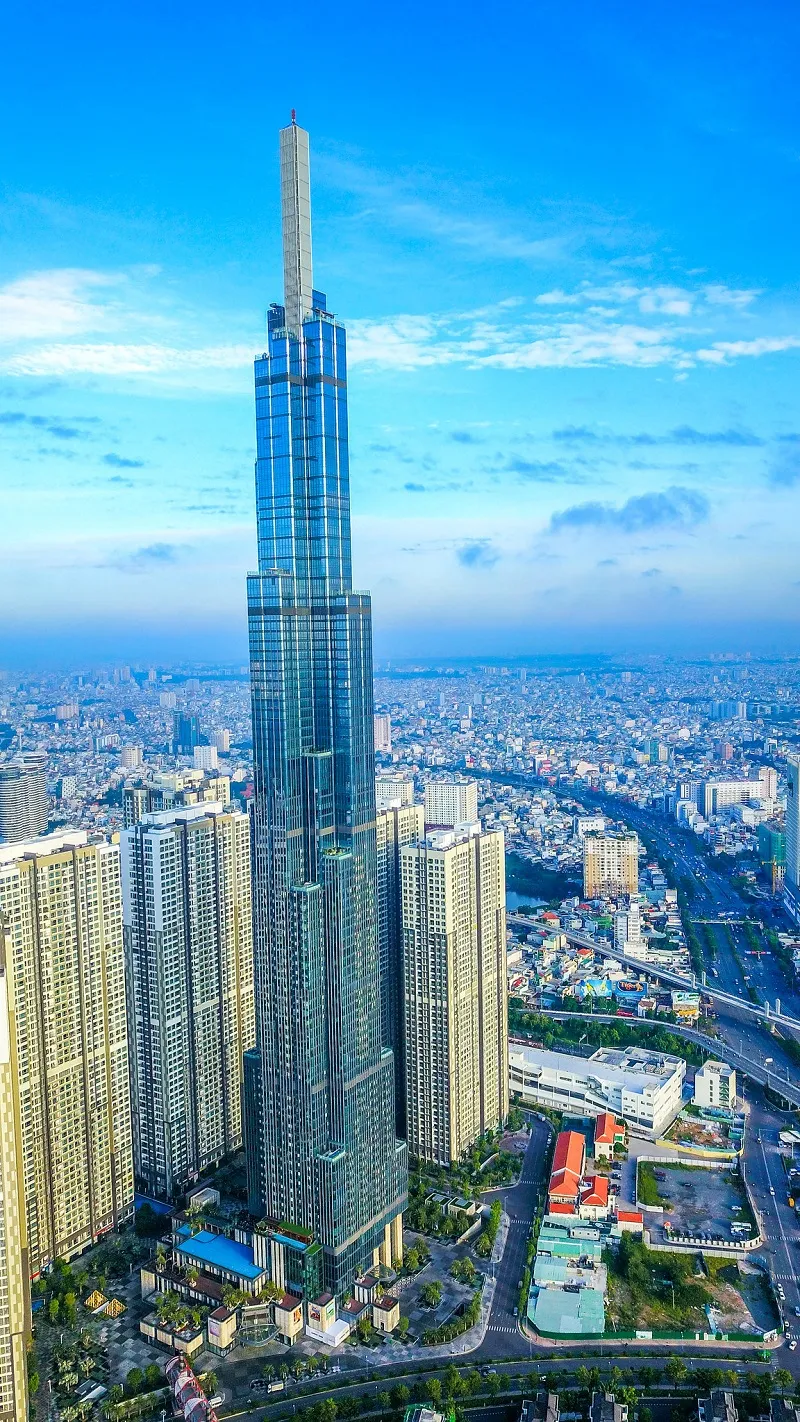 Landmark 81 là tòa nhà chọc trời mới ở Sài Gòn với thông tin vé tham quan